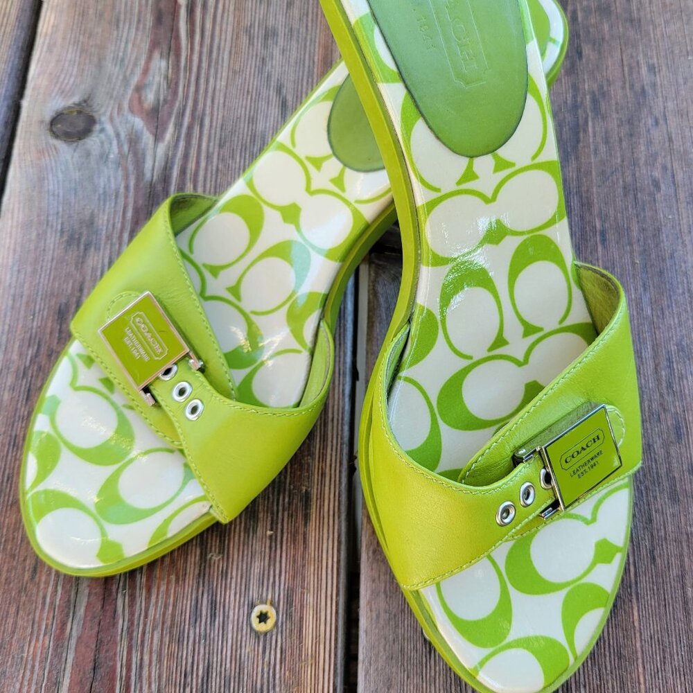Y2K Vintage Coach Calf Leather Lime Green Kitten Heel Sandals size 8.5
